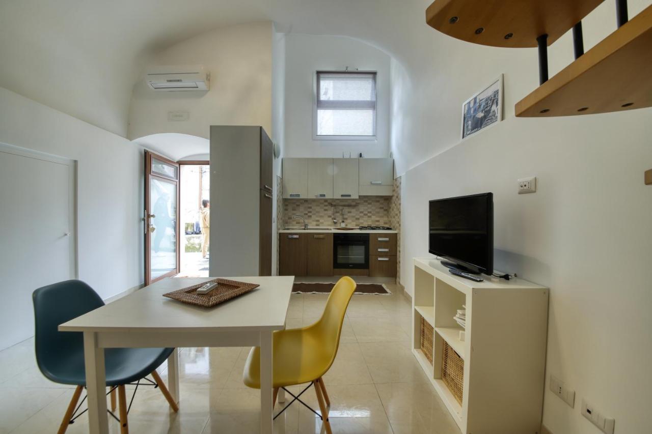 La Cattedrale Apartments&Suite - Affitti Brevi Italia กราวีนา อิน ปูเลีย ภายนอก รูปภาพ